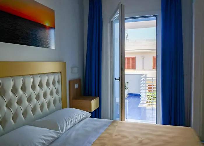 Mareluce לינה וארוחת בוקר 4*