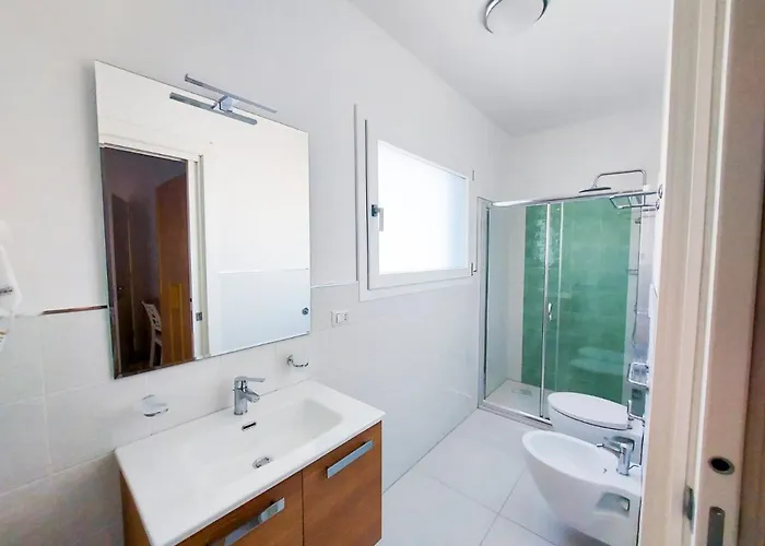 לינה וארוחת בוקר Mareluce